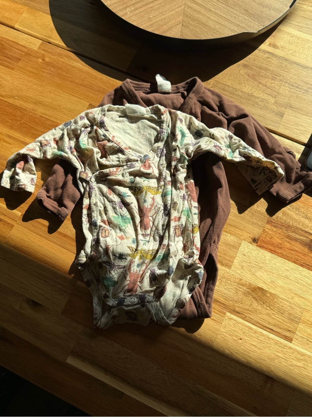 kate quinn Insect & Brown Ribbed Baby Onesie’s